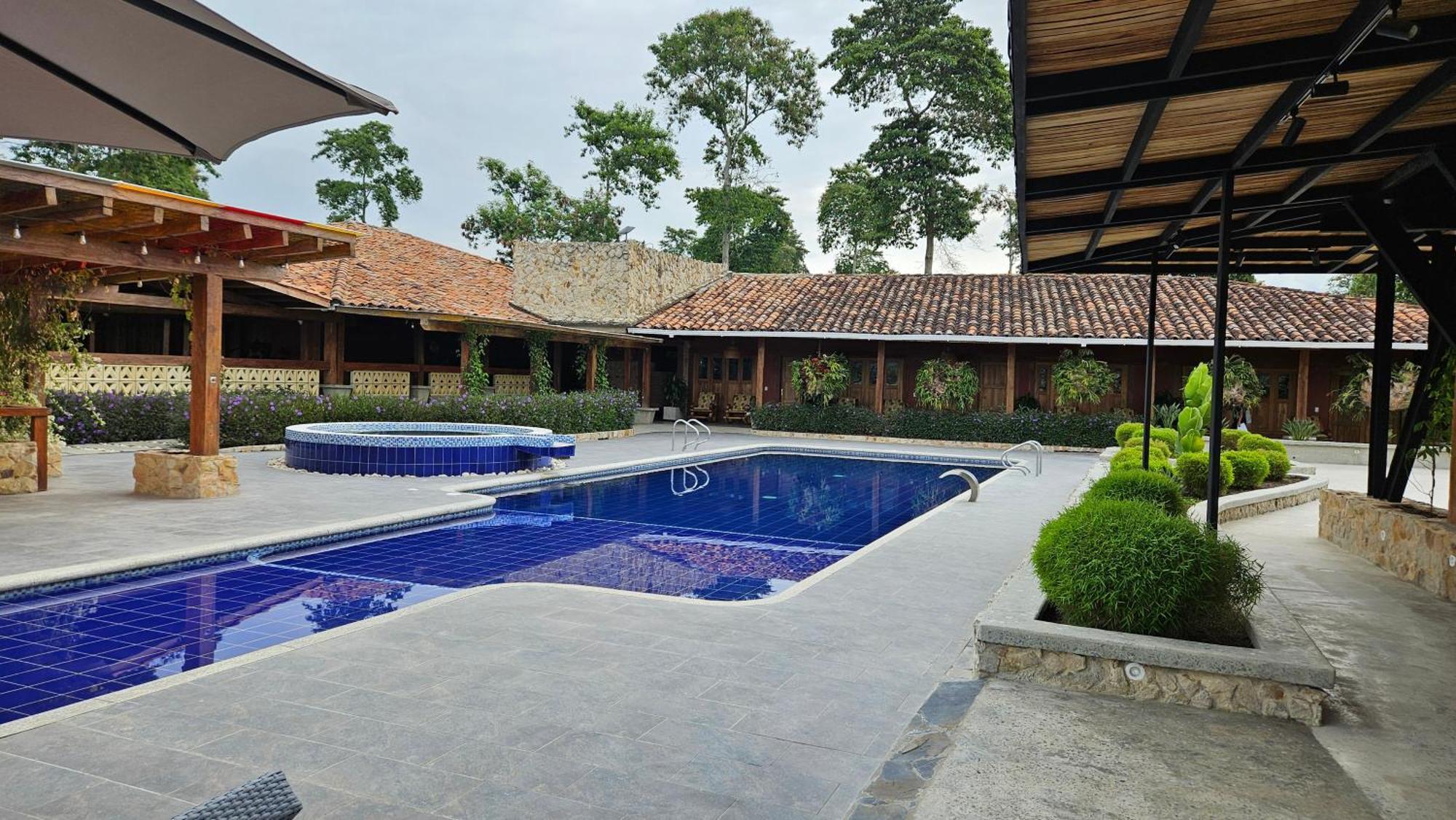 Hotel El Cielo En La Tierra Alcalá Exterior foto